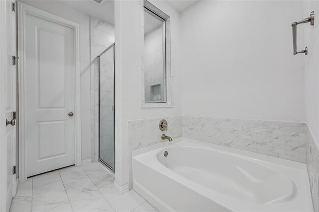 Building Photo - 7705 Pace Ravine Dr