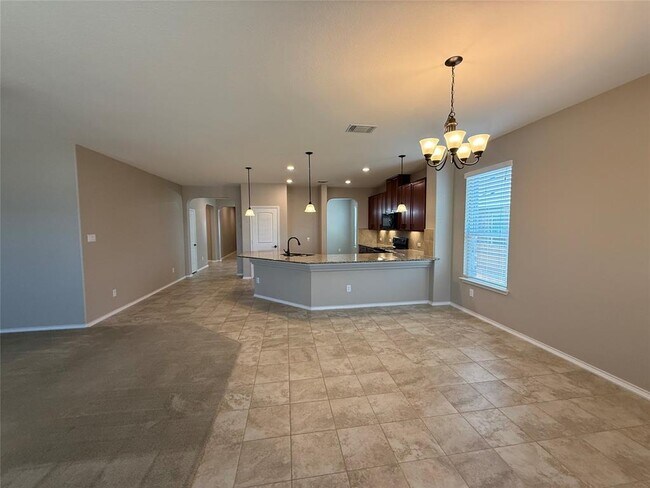 Building Photo - 334 Reunion Ln