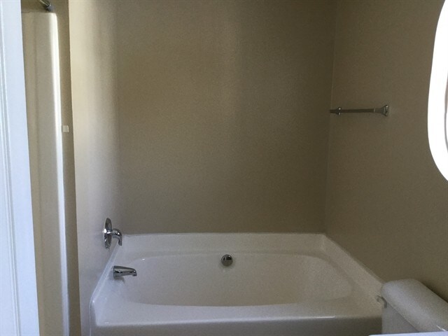 Building Photo - 5620 Bolitar Dr