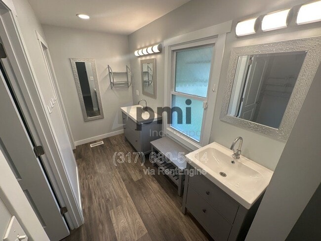 Building Photo - 7056 Caroline Ave