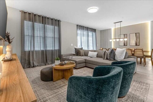 Building Photo - 9052 Sommerset Hills Dr