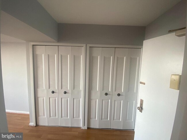 Building Photo - 3701 S George Mason Dr