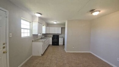 Building Photo - 8607 Sherrywood Dr