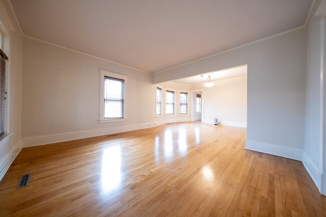 Building Photo - 4135 Quail Ave N