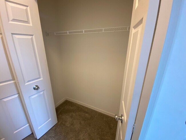 Building Photo - 3/2.5 Townhome near Orlando Airport