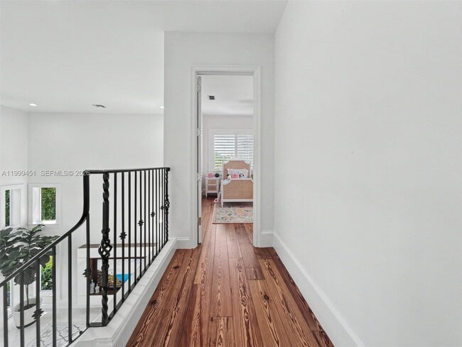 Building Photo - 13689 Deering Bay Dr