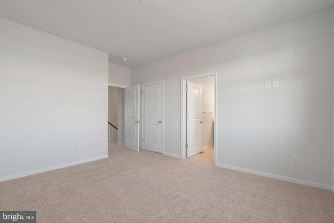 Building Photo - 331 Ensemble Wy