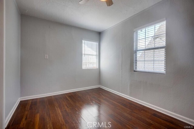 Building Photo - 1007 Lewis Ave