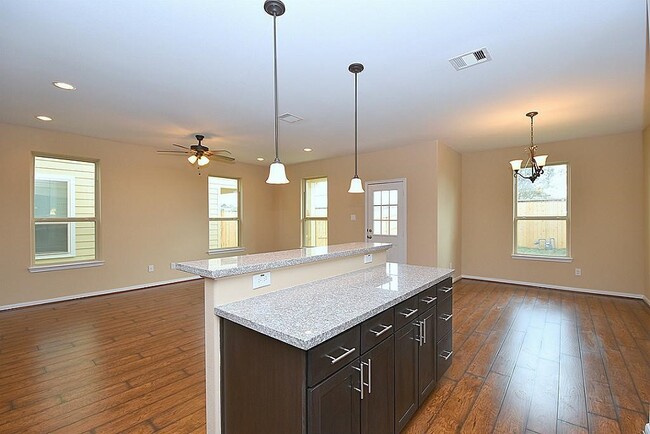 Building Photo - 17041 Wilthorne Gardens Ct