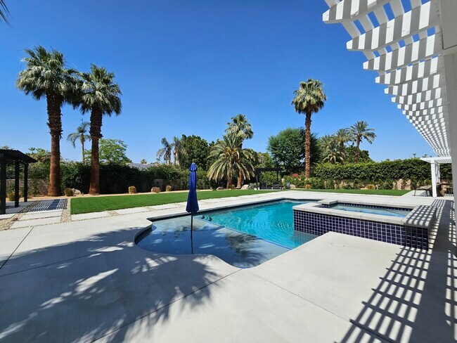 Building Photo - 72278 Barbara Dr