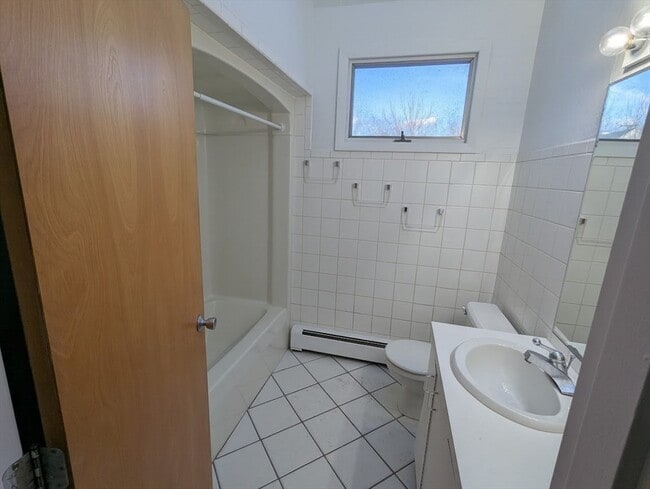 Building Photo - 744 Neponset St