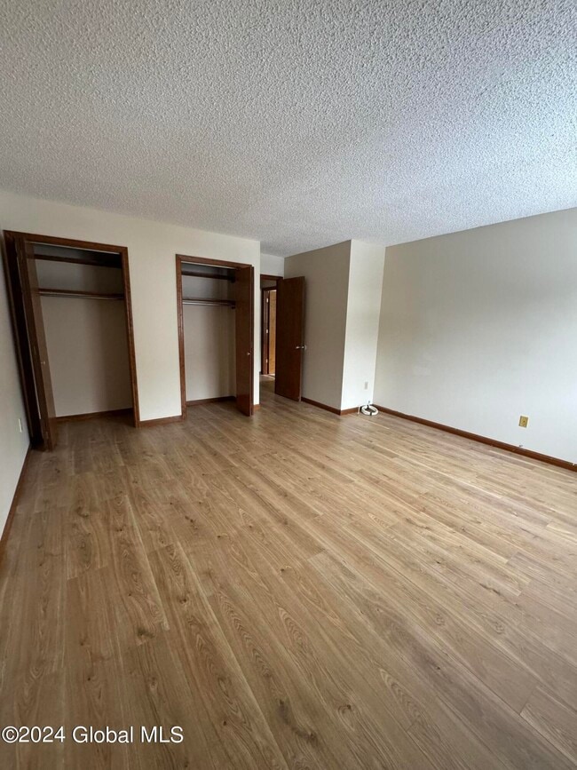 Building Photo - 103 Stone Ridge Ct