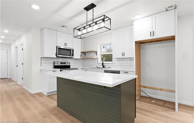 Building Photo - 48 W Gary St