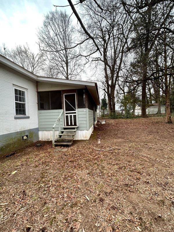 Building Photo - 2547 Pinckney Ave