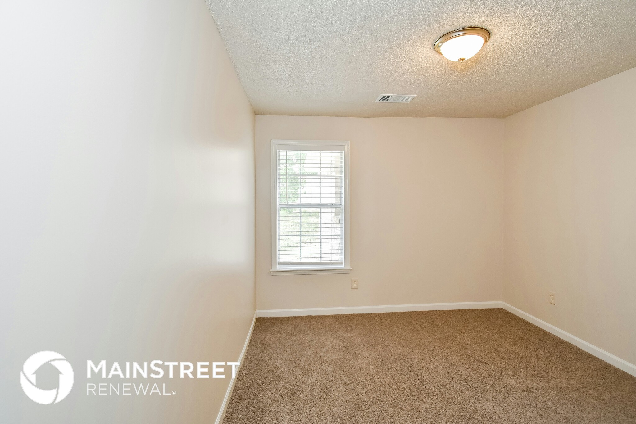 Building Photo - 5530 Millers Glen Ln