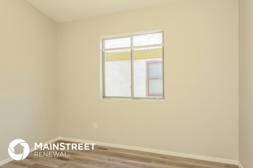 Building Photo - 11762 W Banff Ln