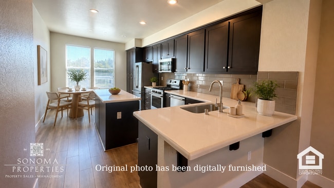 Building Photo - Modern 3-Story Living in Santa Rosa - Available Now!