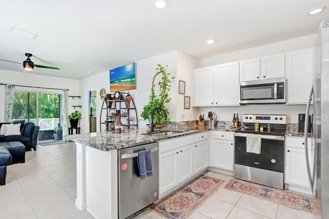 Building Photo - 17020 Oval Rum Dr