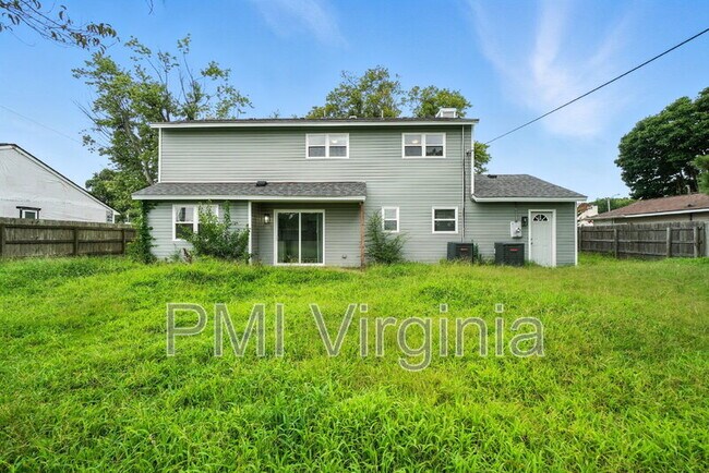 Building Photo - 5081 Holly Farms Dr