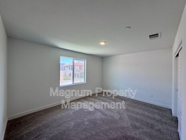 Building Photo - 34118 Willow Stone St