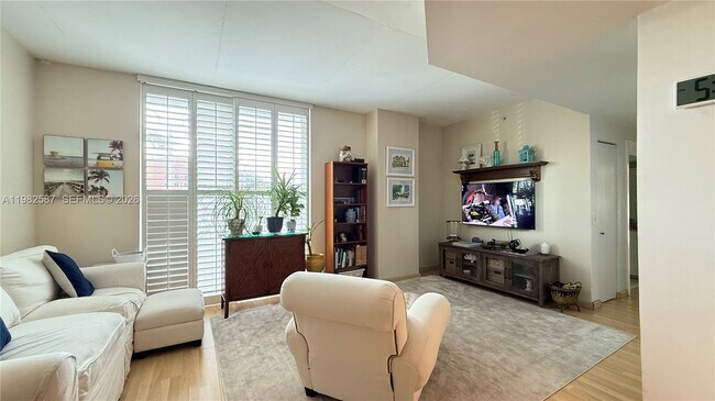 Building Photo - 3180 SW 22nd Terrace