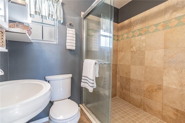 Building Photo - 5418 Riverhills Dr
