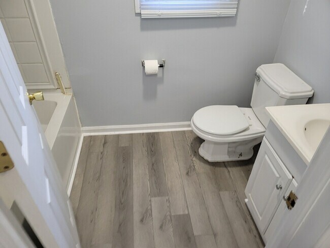 Building Photo - 32 Jolly Rancher Dr