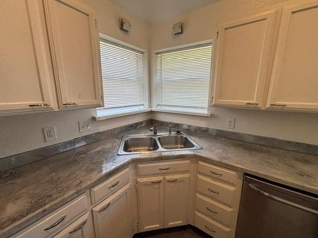 Building Photo - 517 Meadowcrest Dr
