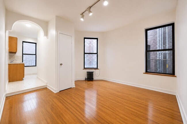 Floorplan - 3135 Broadway
