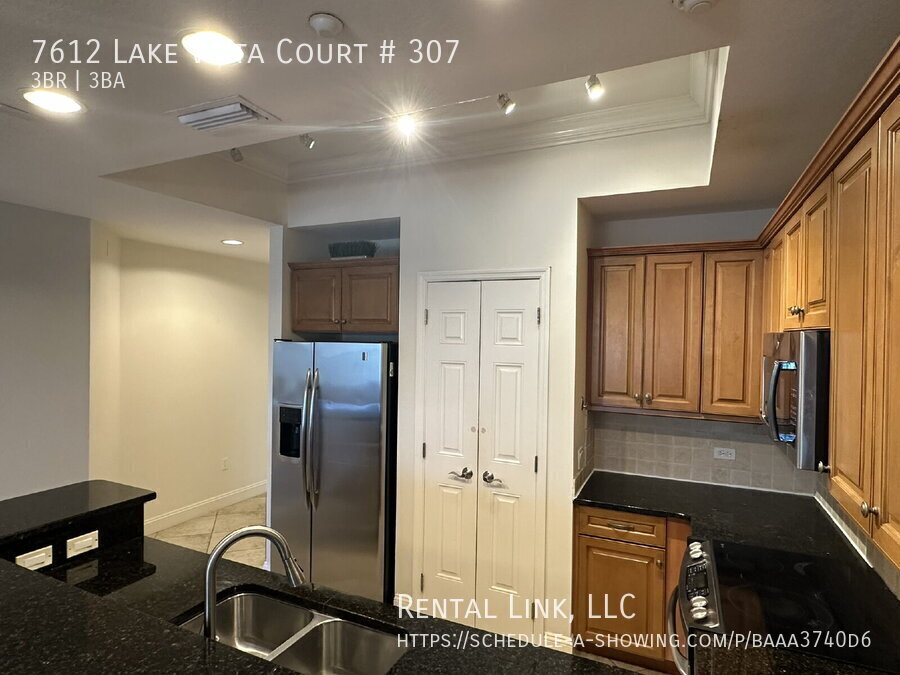 Building Photo - 7612 Lake Vista Ct