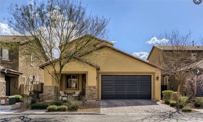 Building Photo - 173 Elexese Ct