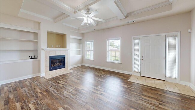 Building Photo - 414 Runway Dr