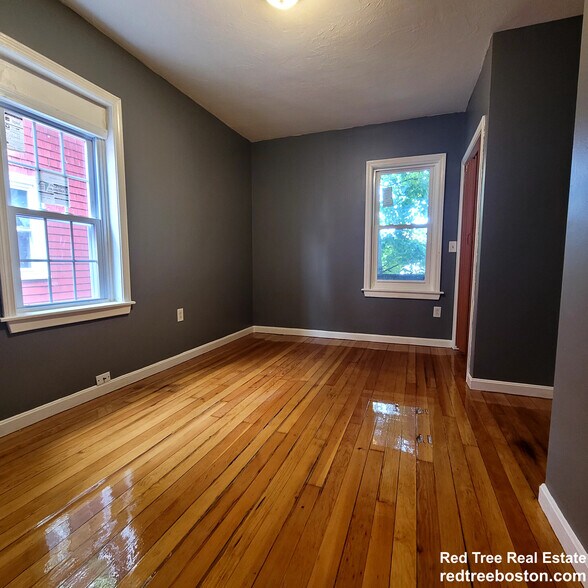 Building Photo - 202 Norwell St