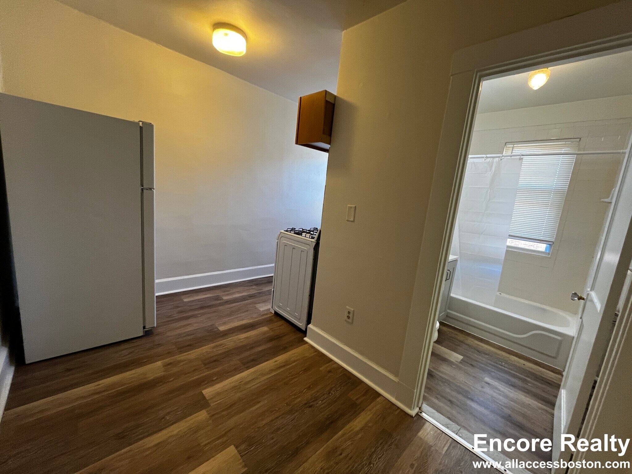 Building Photo - 155 Summer St