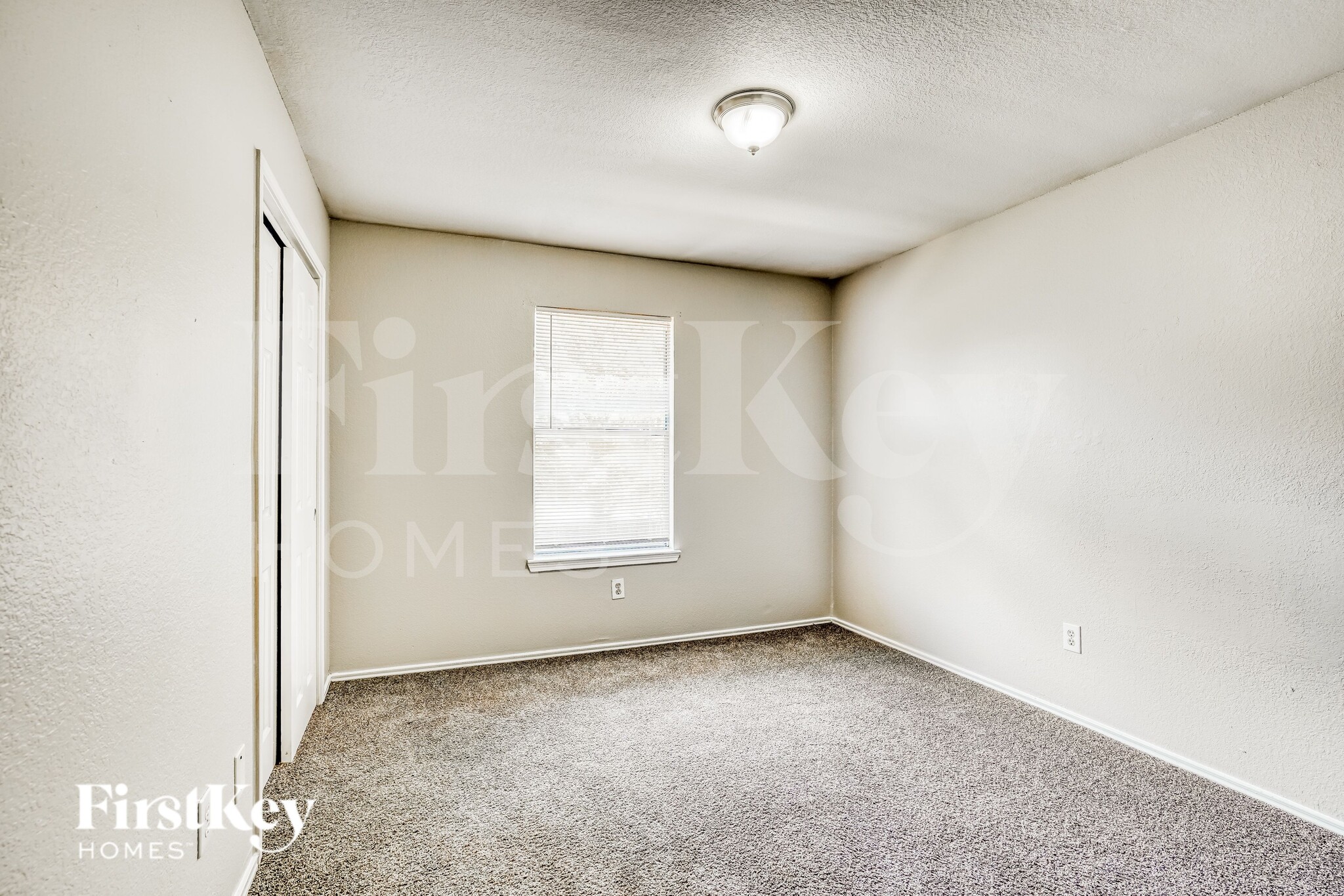 Building Photo - 9342 Bowmore Ct