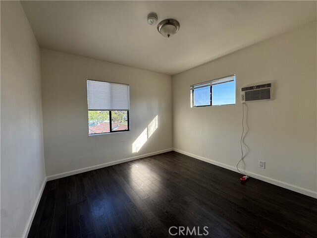 Building Photo - 1422 Talmadge St