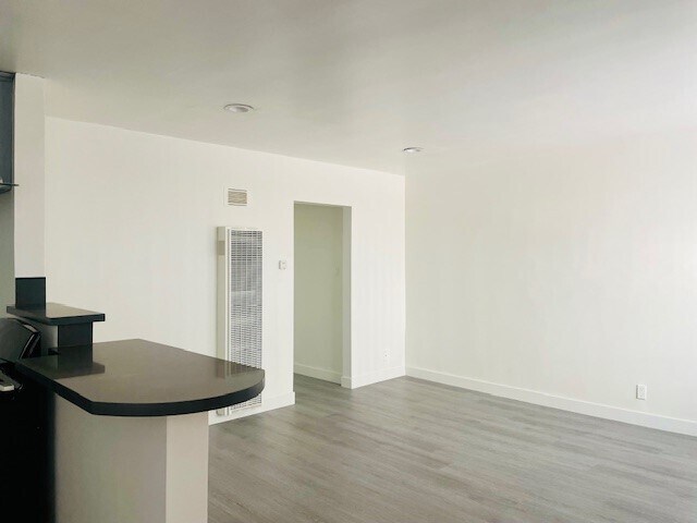 Building Photo - 720 Silver Lake Blvd