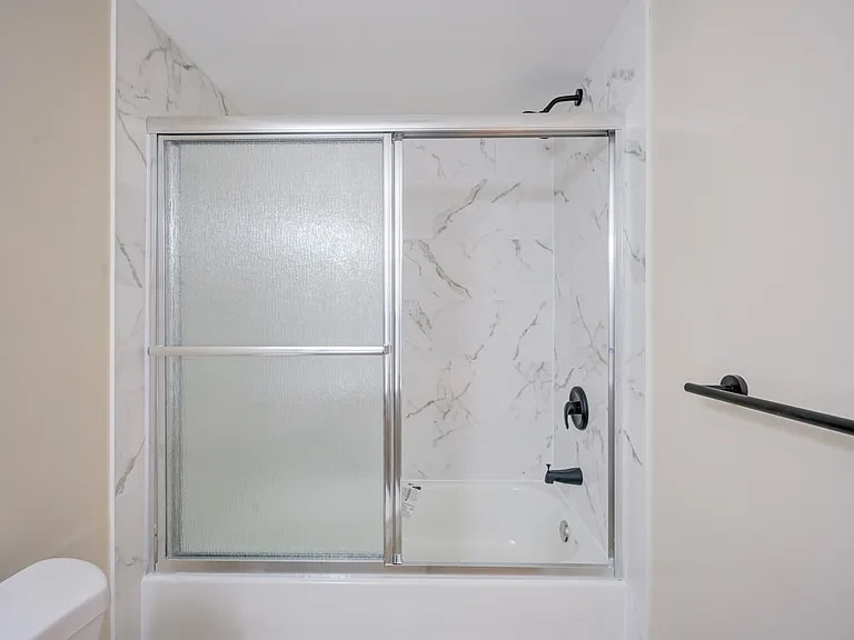 Building Photo - 416 Valiant Cir