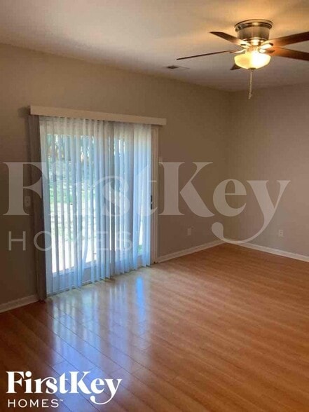 Building Photo - 1253 Waymar Ct SW