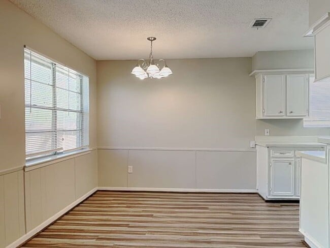 Building Photo - 8322 Autumn Willow Dr