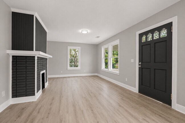 Building Photo - Move In by 7/1 & Save $500 OFF JULY Rent — Fully Renovated Gem!!!