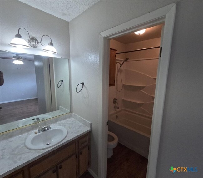 Building Photo - 207 Palmwood Dr