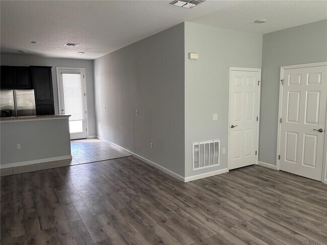 Building Photo - 193 Holly Village Dr