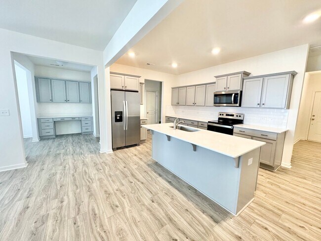 Building Photo - 3 Bedroom paired home with loft and 2 car garage minutes from shopping,  I-40 and I-77 _SPRING SP...