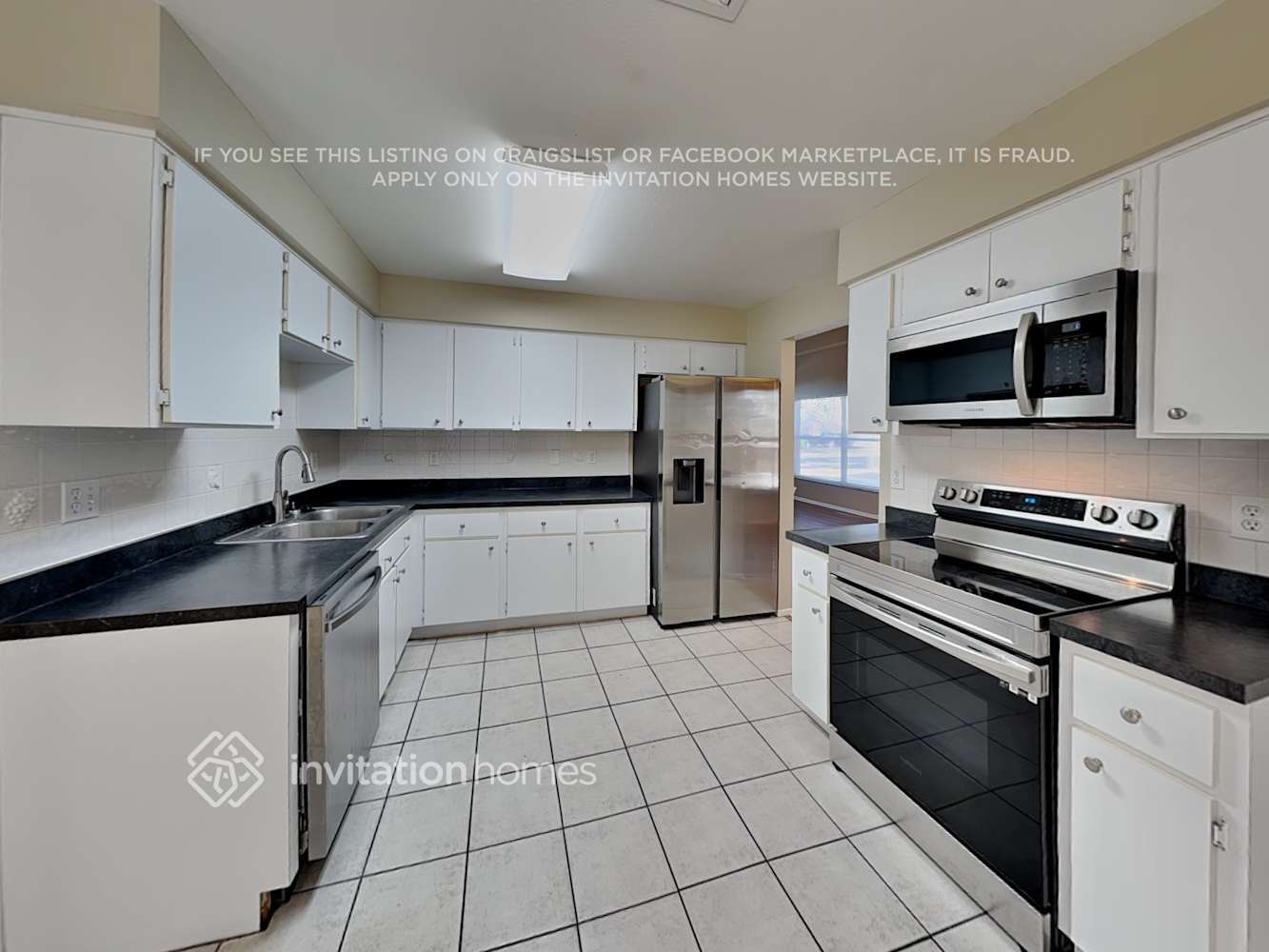 Building Photo - 11702 Branch Mooring Dr