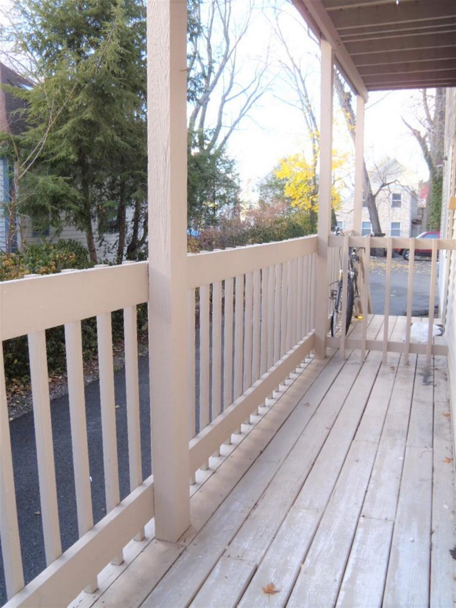 Building Photo - 40 Linden Ave