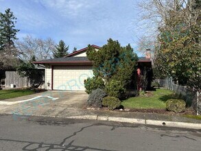Building Photo - Charming 3-Bed Oasis with 2 Full Baths in Gresham – Perfectly Cozy at 1088 Sq Ft!