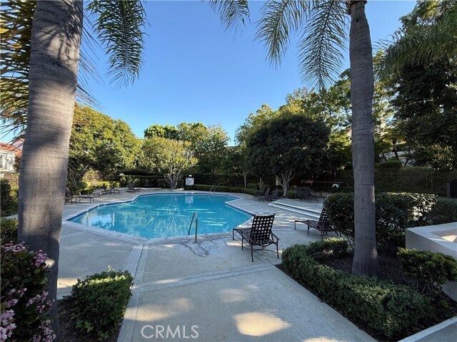 Building Photo - 9 La Quinta