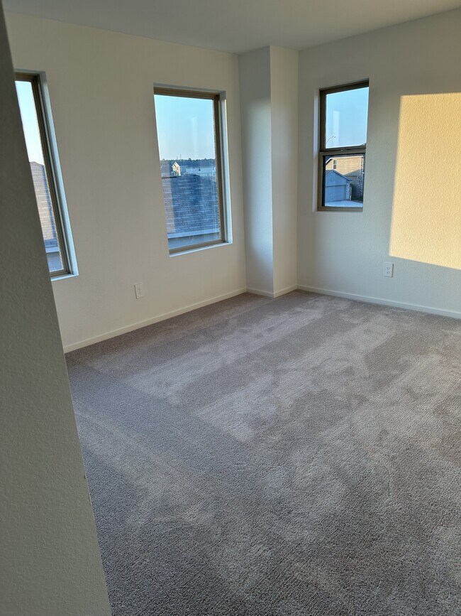Building Photo - 406 Mdw Acrs Ln