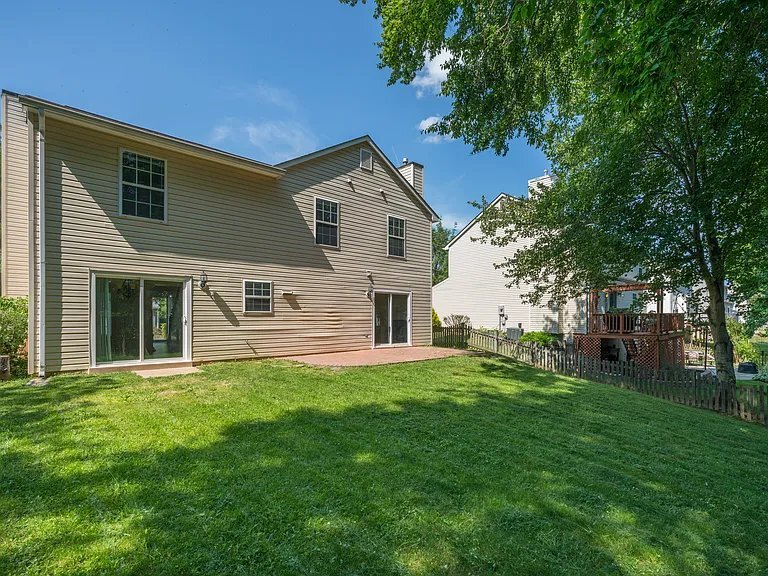 Building Photo - 6119 Oaklawn Ln